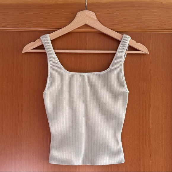 Babaton Tops - babaton ribbed tank top
